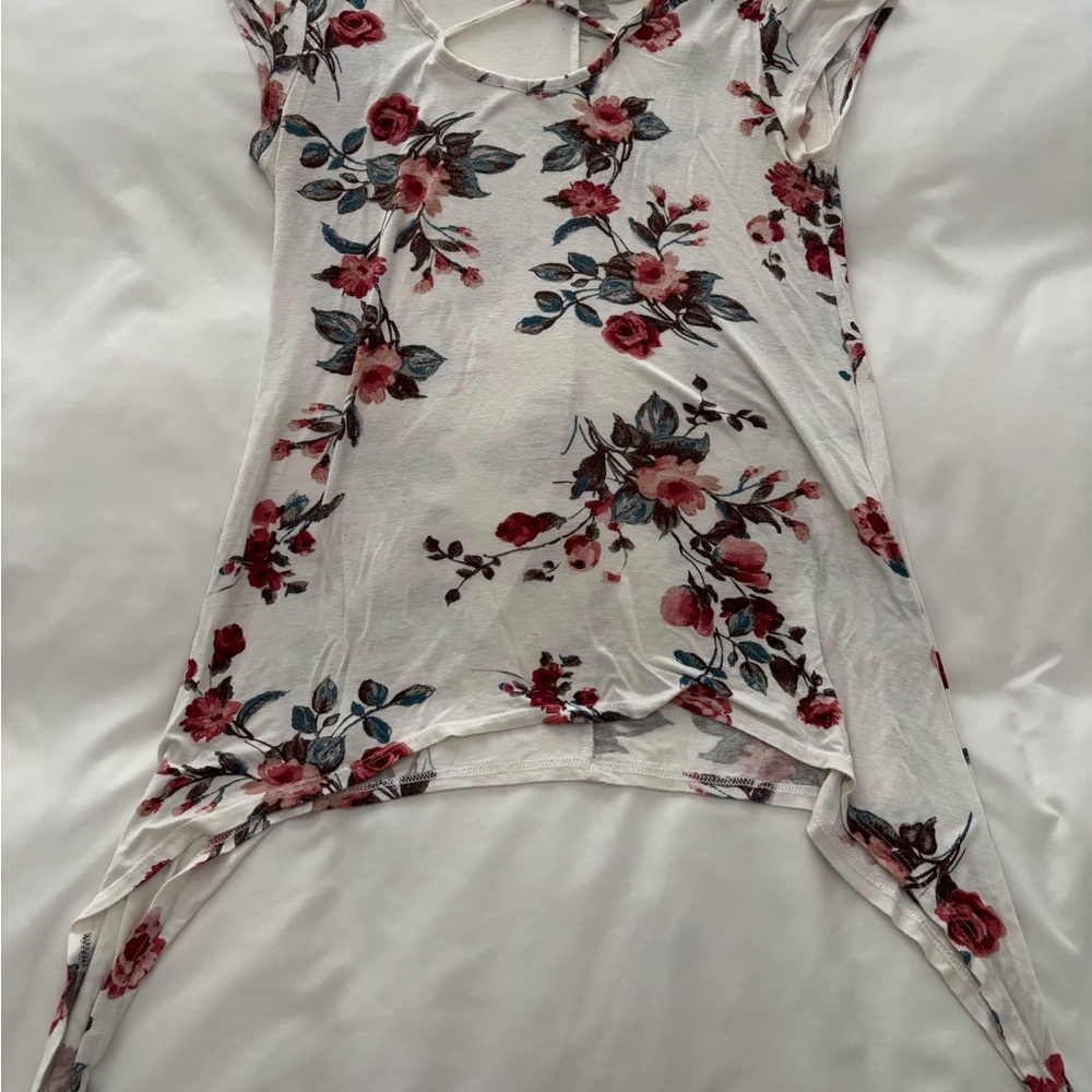 Discreet Red Asymmetrical Cap Sleeve Top